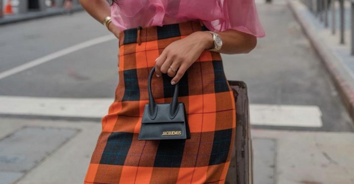 Stylish checked skirts 2023